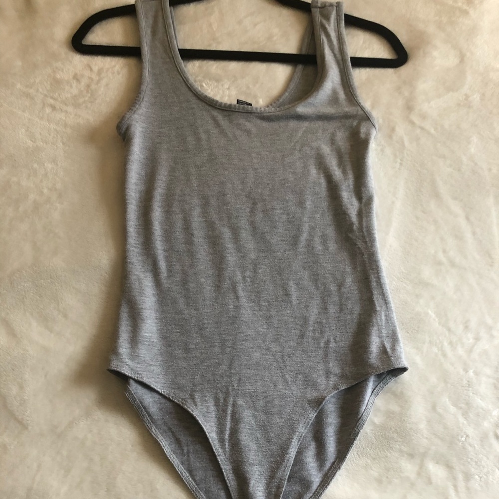 Basic gray bodysuit - Picture 2 of 5
